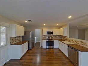 736 Elizabeth Dr in Burleson, TX - Building Photo - Building Photo