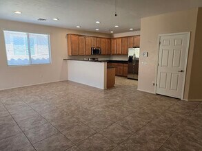 6875 W Red Snapper Way in Tucson, AZ - Building Photo - Building Photo