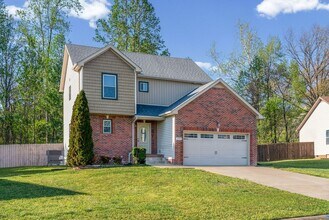 3469 Bradfield Dr in Clarksville, TN - Building Photo - Building Photo