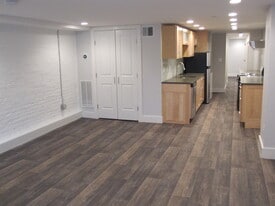 1658 Monroe St NW, Unit 1658 Apt B in Washington, DC - Building Photo