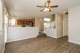 1238 E Julian Dr in Gilbert, AZ - Foto de edificio - Building Photo