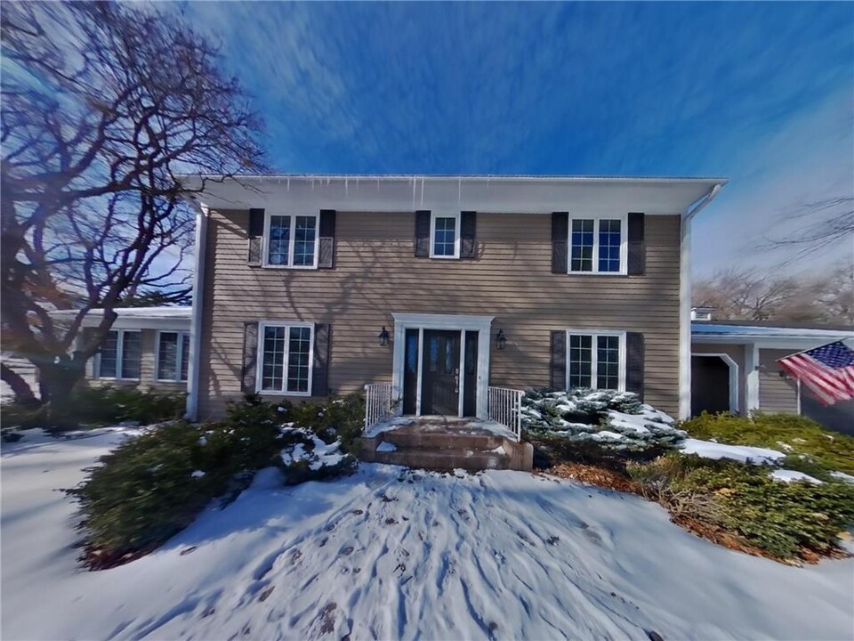 4864 Gaywood Dr in Minnetonka, MN - Building Photo