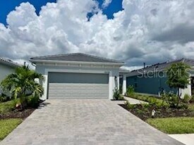 10478 Sea Breeze Rdg Dr in Englewood, FL - Building Photo