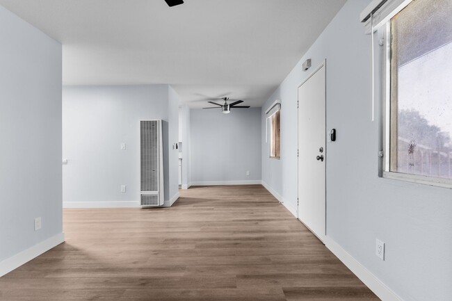273 S Bonnie Brae St, Unit Unit 08 in Los Angeles, CA - Foto de edificio - Building Photo