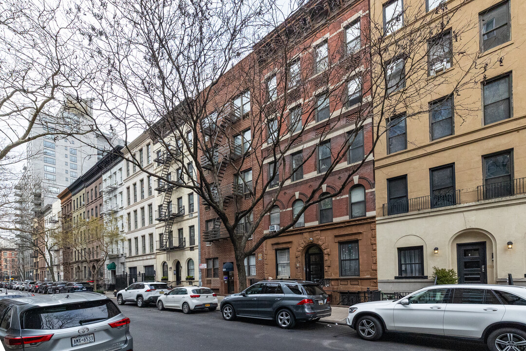 531 E 87th St in New York, NY - Foto de edificio