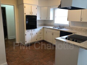 128 Woodlynn Dr in Charlotte, NC - Building Photo - Building Photo