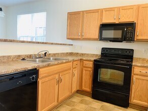 612 Woodson Dr in Clayton, NC - Building Photo - Building Photo