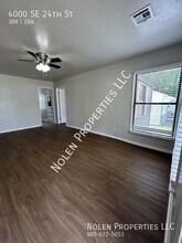 4000 SE 24th St in Del City, OK - Building Photo - Building Photo