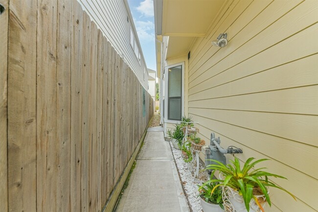 5228 Darling St in Houston, TX - Building Photo - Building Photo