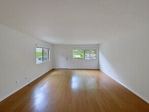 7856 Camino Tranquilo in San Diego, CA - Building Photo - Building Photo