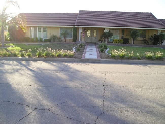 property at 5620 Larch Ave