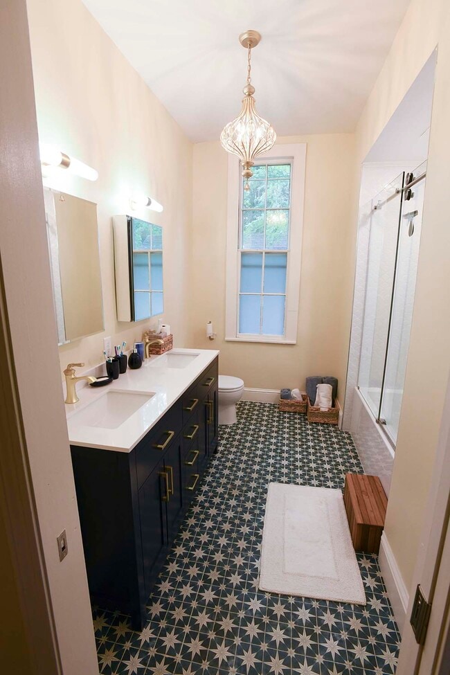147 Pleasant Ave
