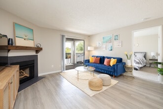 Quail Cove in Colorado Springs, CO - Building Photo - Interior Photo