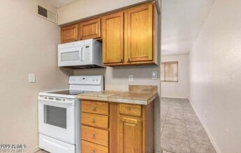 7101 N 36th Ave in Phoenix, AZ - Building Photo - Building Photo