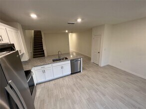 1628 Mirabella Cir in Davenport, FL - Building Photo - Building Photo