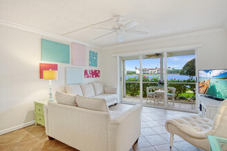 4428 NE Ocean Blvd in Jensen Beach, FL - Building Photo - Building Photo
