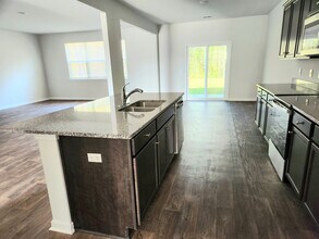 418 Blue Elderberry Run in Moncks Corner, SC - Building Photo - Building Photo