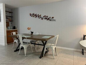 103 Villaway in Sebring, FL - Foto de edificio - Building Photo
