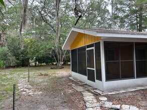 110 Park St in Inglis, FL - Building Photo - Building Photo