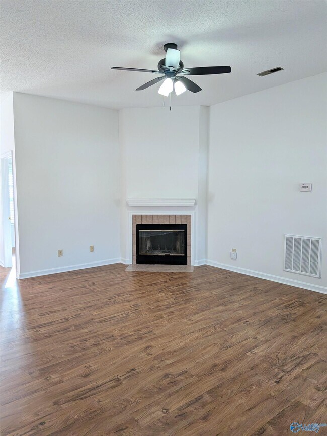 221 Knox Creek Trail NW in Madison, AL - Building Photo - Building Photo