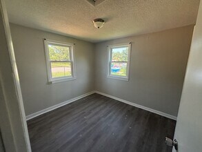 5814 Gregory St in Fayetteville, NC - Building Photo - Building Photo