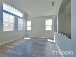 757 Pino Ave in Lancaster, CA - Building Photo - Building Photo