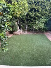 8921 Rosewood Ave in West Hollywood, CA - Building Photo - Building Photo