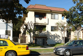 535 E Garfield Ave in Glendale, CA - Building Photo - Building Photo