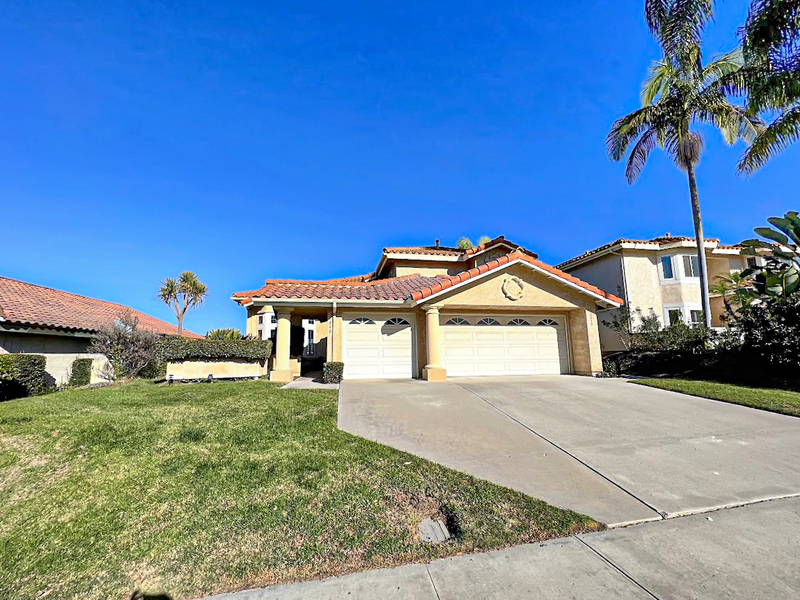 1840 Avenida La Posta in Encinitas, CA - Building Photo