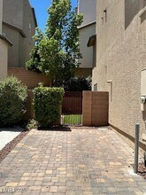 6977 Walden Park St in Las Vegas, NV - Building Photo - Building Photo
