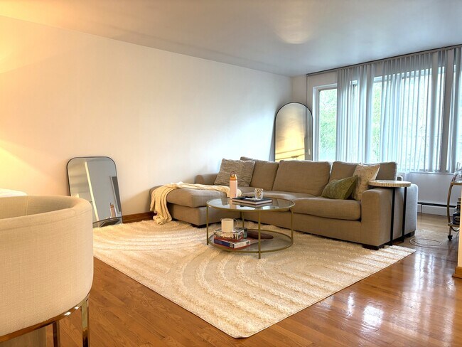 539 W Stratford Pl in Chicago, IL - Building Photo - Building Photo