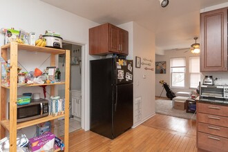2616 N Marshfield Ave, Unit J02P in Chicago, IL - Foto de edificio - Building Photo