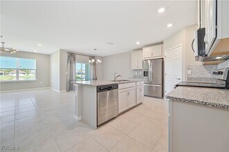 2985 Birchin Ln in Ft. Myers, FL - Building Photo - Building Photo