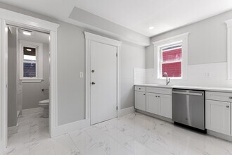 64 Bakersfield St in Boston, MA - Building Photo - Building Photo