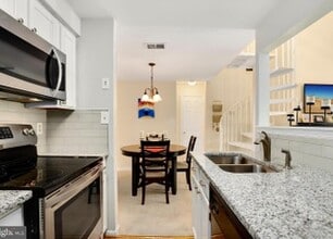 13008 Shadyside Ln, Unit B in Germantown, MD - Building Photo - Building Photo
