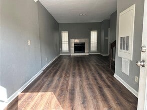 12400 Brookglade Cir in Houston, TX - Building Photo - Building Photo