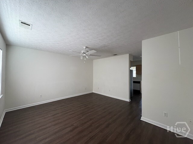 74 Casey Dr in Richmond Hill, GA - Building Photo - Building Photo