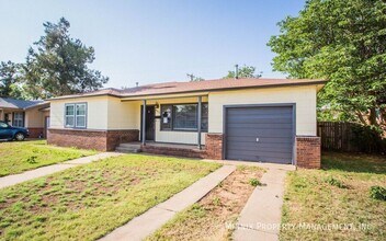 4611 33rd St in Lubbock, TX - Building Photo - Building Photo