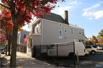 15 Davis Ave in Kearny, NJ - Building Photo - Building Photo