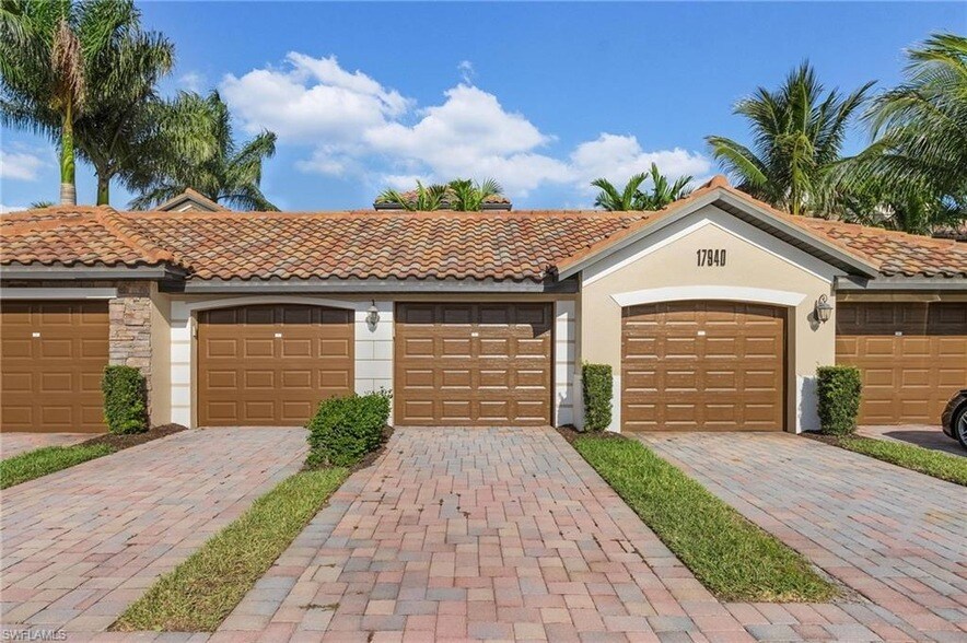 17940 Bonita National Blvd, Unit 1422 in Bonita Springs, FL - Building Photo
