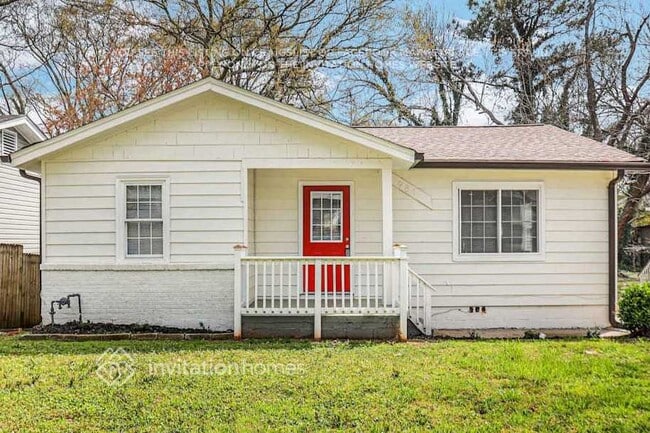 property at 981 Moreland Dr SE