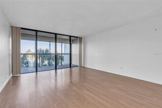 9495 Blind Pass Rd in St Pete Beach, FL - Building Photo - Building Photo