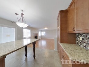 16137 S Lexington Dr in Plainfield, IL - Foto de edificio - Building Photo