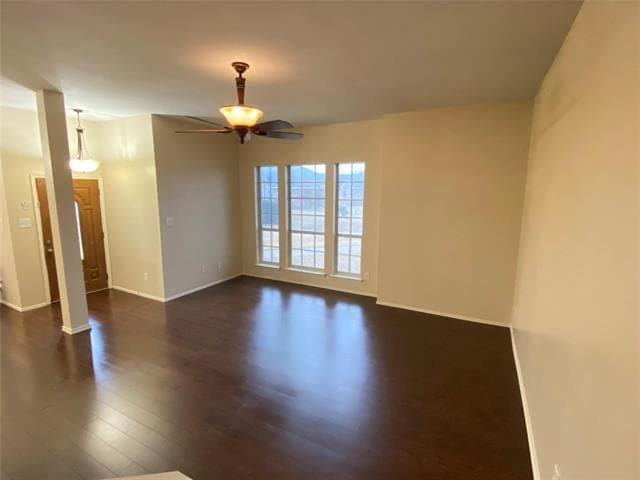 550 Monarch Dr in Lancaster, TX - Building Photo - Building Photo