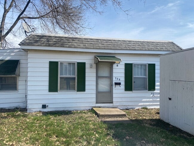 728 N Idaho St in West Peoria, IL - Building Photo - Building Photo