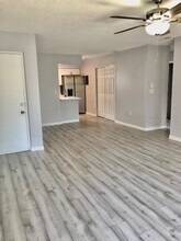 2717 Hidden Lake Blvd in Sarasota, FL - Building Photo - Building Photo