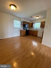 204 N Red Hill Rd in Martinsburg, WV - Building Photo - Building Photo