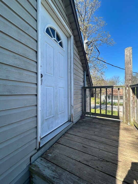 309 Laura St in Springdale, AR - Building Photo