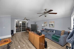 331-335 N Olive St in Orange, CA - Building Photo