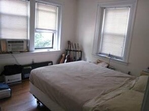 586 Washington St in Brookline, MA - Building Photo - Building Photo